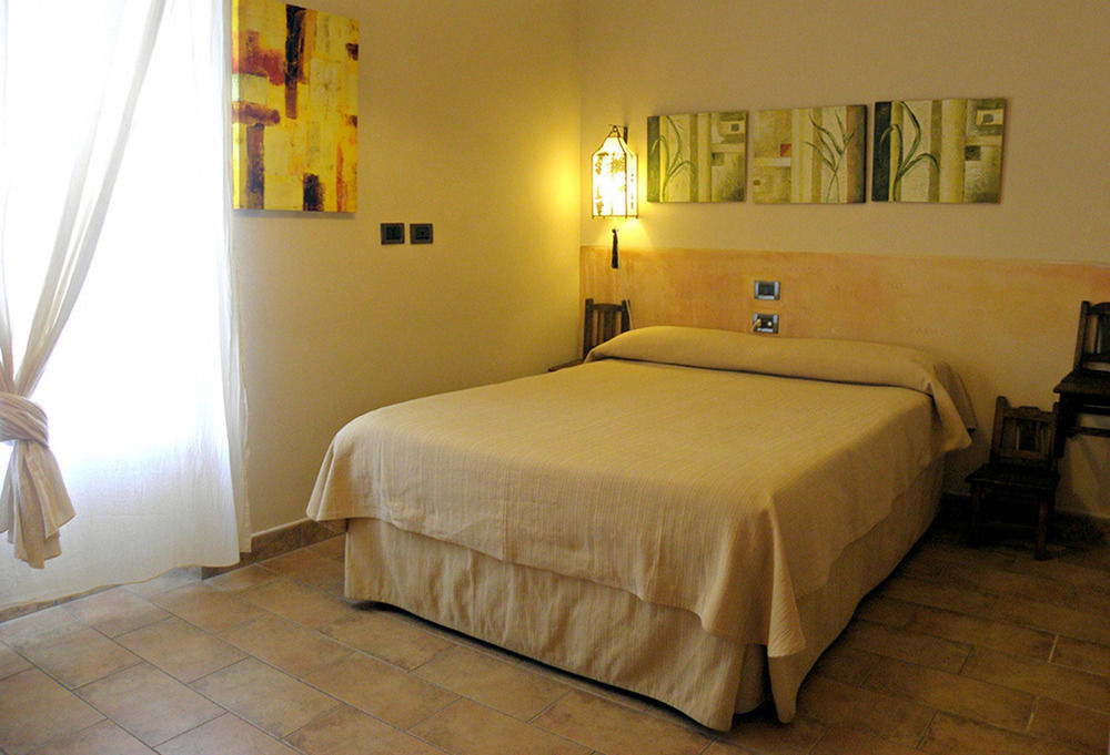 Hotel Al Ponte Antico 2*